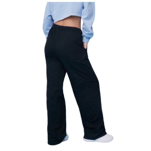 NASTY GAL NWT Wide Leg Shirred Jogger - Picture 2 of 8